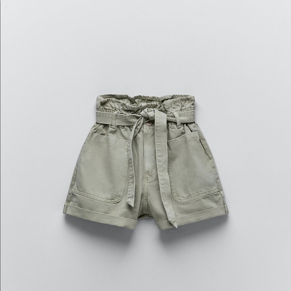 ✨Zara Paperbag Denim Shorts✨ - Picture 3 of 8